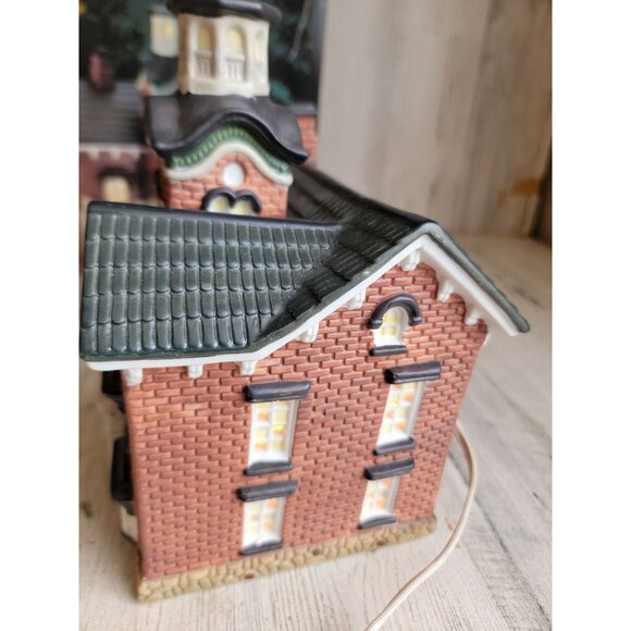 Dickens Victorian house ceramic Vintage village accessory Xmas - Picture 6 of 7